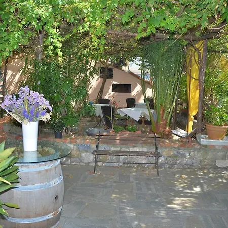 Dal Moccia Bed & Breakfast 4*