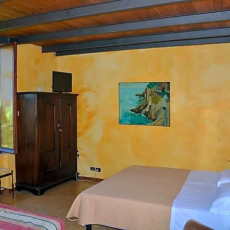 Dal Moccia Nocleg ze śniadaniem 4*